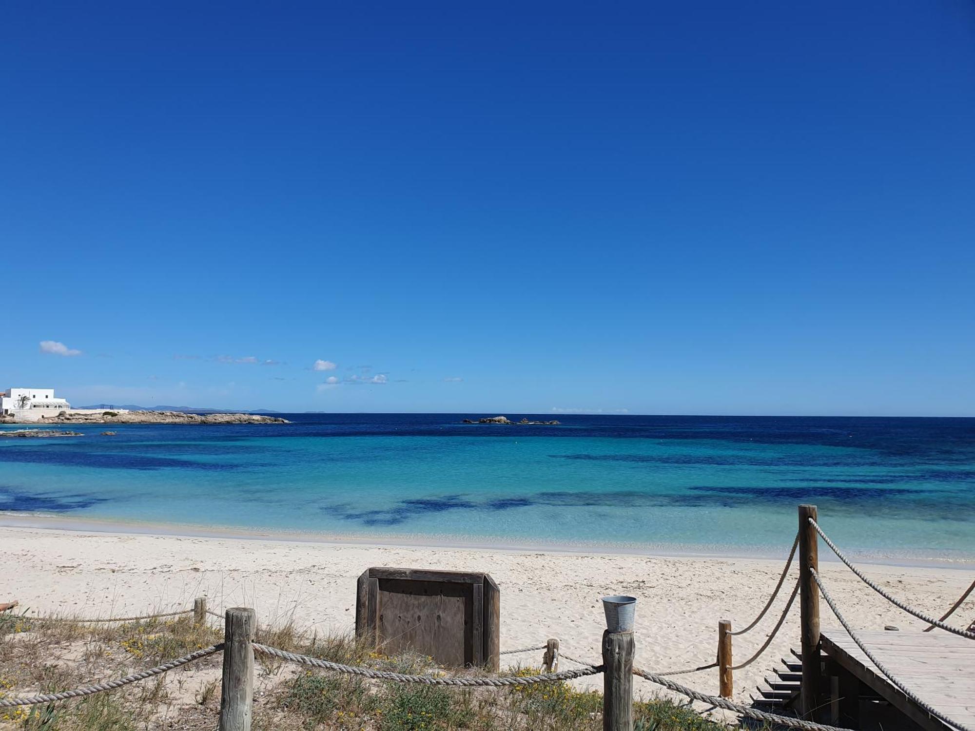Appartamento Es Pujols Isla De La Calma Esterno foto